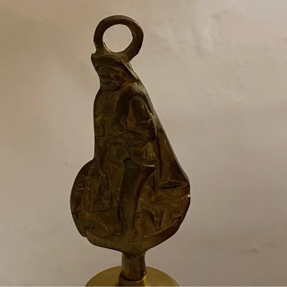 Vintage solid brass Englishman Bell (no clapper) - Picture 4 of 8
